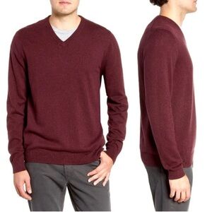 The Rail V-Neck Sweater Size L